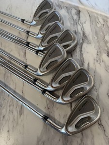 Clubs de golf droitiers Cobra en graphite