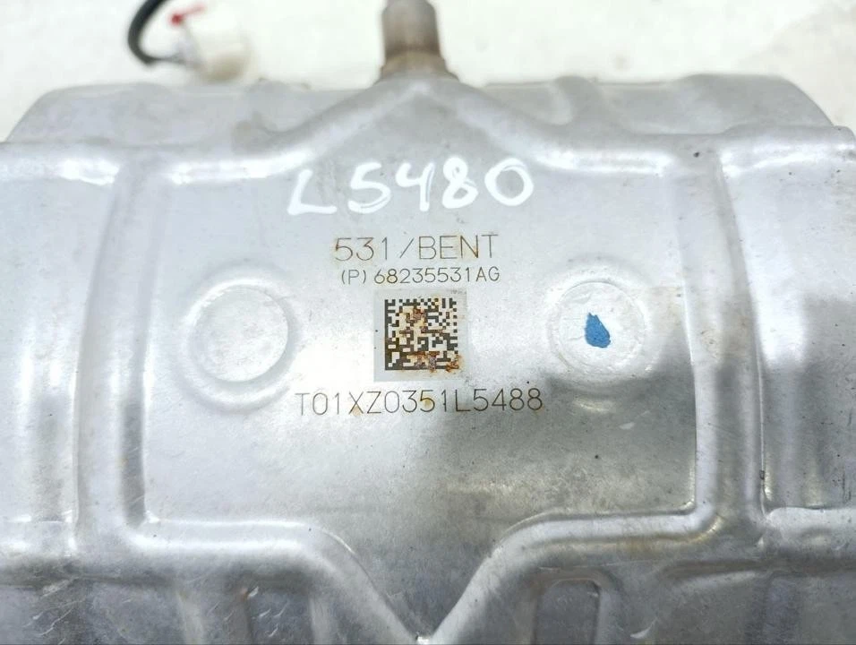 Catalytic Converter Chrysler Pacifica 2021 68235532AD - Image 3 of 4