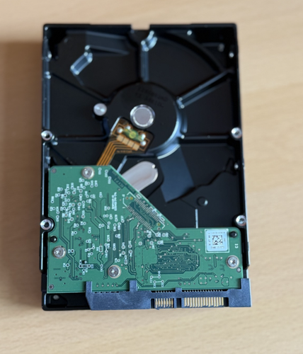 Western Digital Blue 1TB 3.5" Desktop Hard Drive WD10EZEX-00WN4A0 - Afbeelding 4 van 5