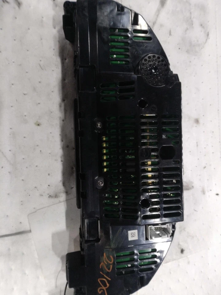 Used Speedometer Gauge fits: 2015 Mercedes-benz Mercedes e-class 212 Type Sdn E3 - Image 2 of 4