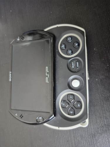 Sony PSP GO console Black PSP-N1001 UNTESTED For Parts Or Repairs - Picture 3 of 9