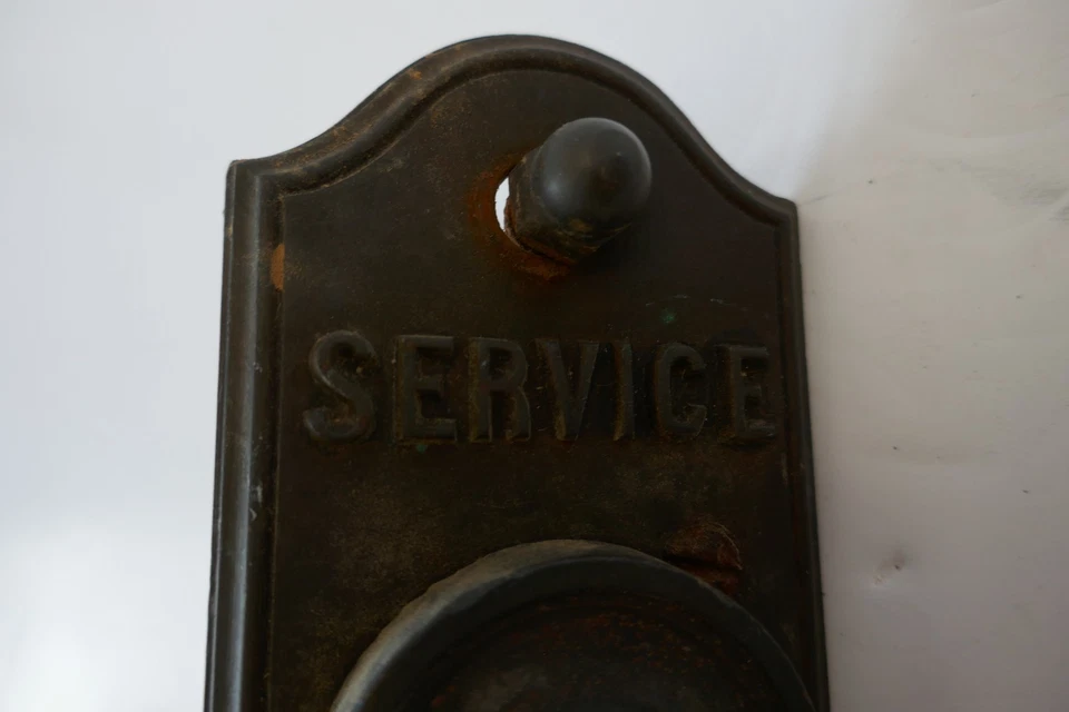 Ancienne sonnette de porte Service bronze serrure cle maison chateau manoir - Photo 2/4
