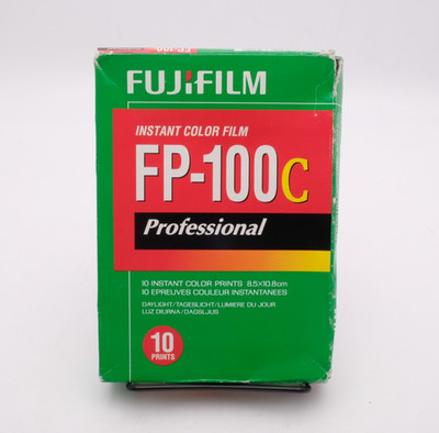 Fujifilm FP-100C ISO 3.5x4.2 in Professional Instant Colour Film