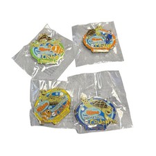 4 prendedores comerciales Disneyland Finding Nemo Dory Turtle Talk with Crush Disney Pixar