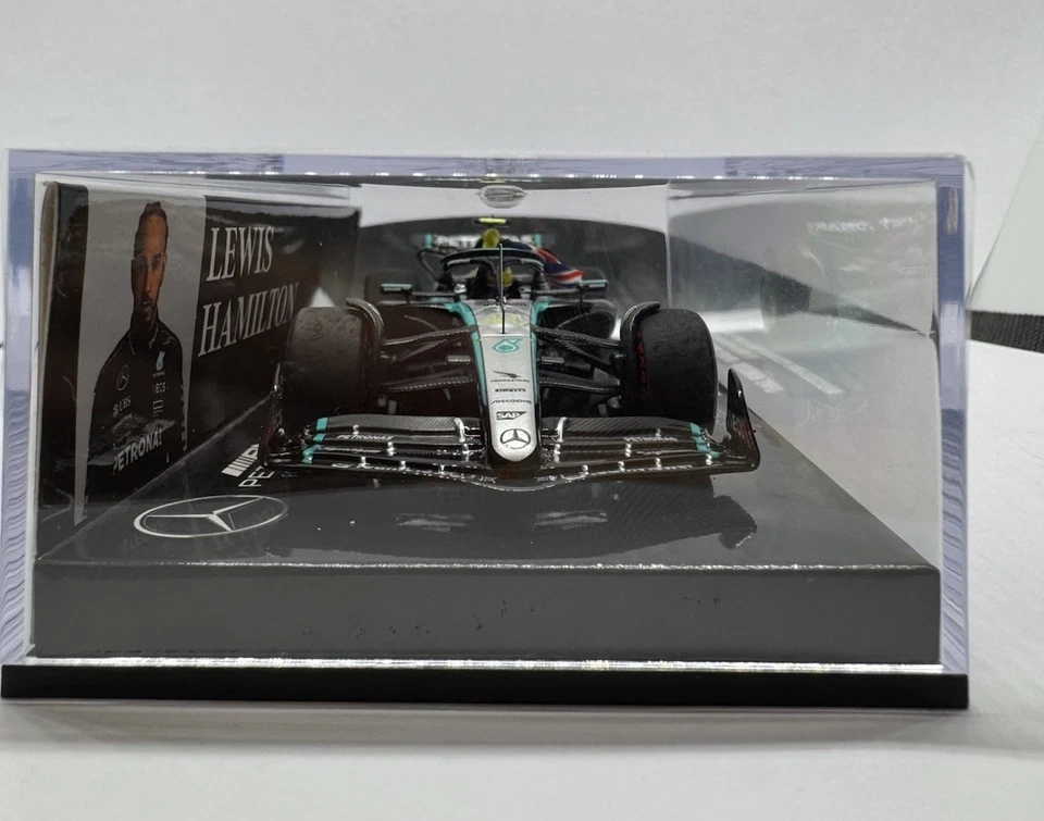 minichamps F1 Mercedes W15 Winner British Gp 2024 Hamilton 1.43 - Immagine 4 di 4
