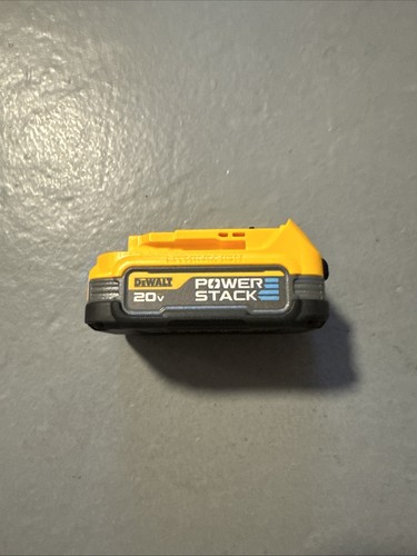 (1) Dewalt DCBP034 20 V Volt Powerstack 1,7 Ampere Batterien Neu
