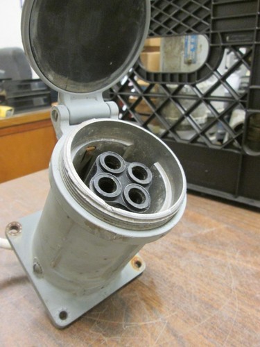 Russellstoll Steckdose 60A 600V 4W gebraucht - Bild 2 von 5