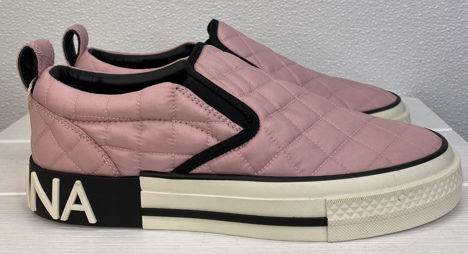 Dolce&Gabbana Quilted Sneakers Women's Size 8 Pink Nylon Low Top Casual Shoes