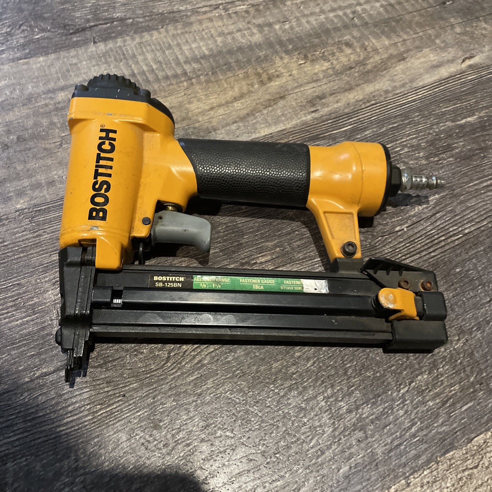 BOSTITCH SB125BN PNEUMATIC 18 GAUGE 11/4