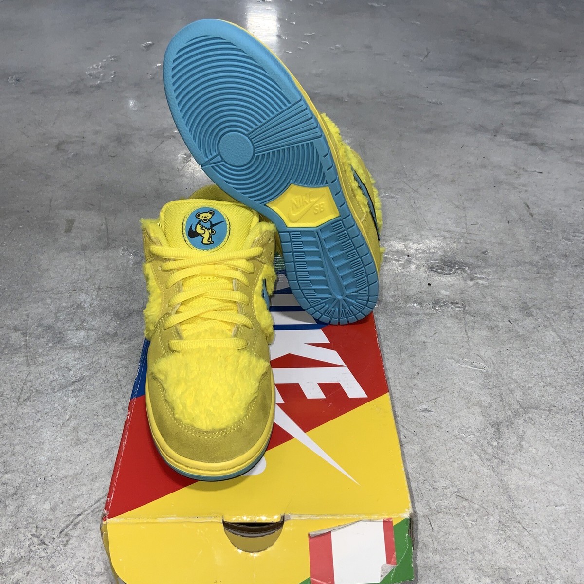 Grateful Dead × Nike SB Dunk Low \"Yellow Size 9.5M/11W SB Dunk Low x Grateful Dead Yellow Bear Optic
