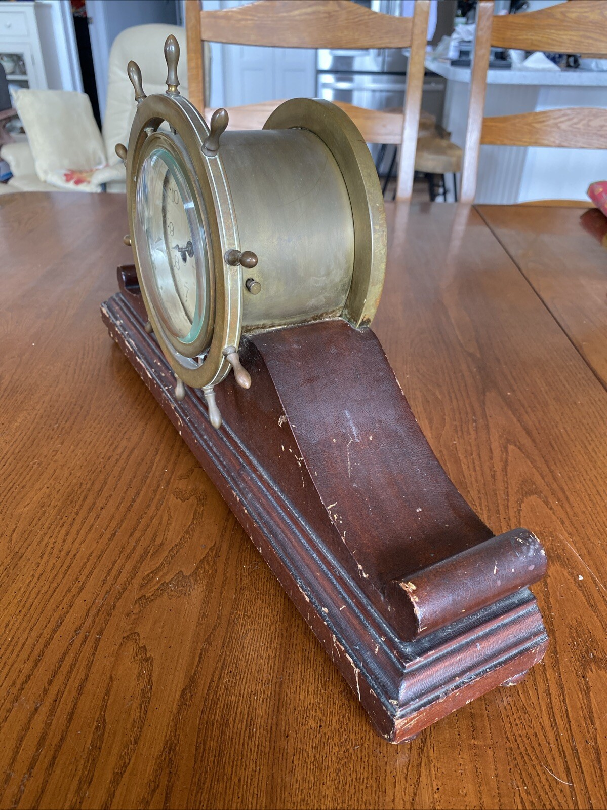 Antique Ship's Wheel Solid Brass Nautical Marine Mantle Clock Wood Beveled Glass