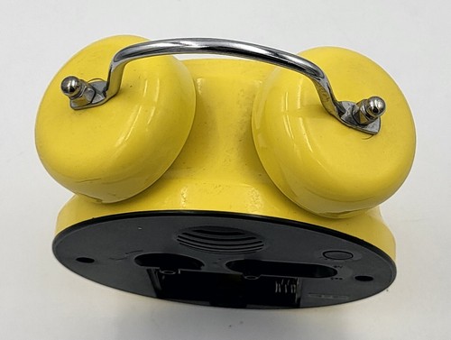 Peanuts Daisy & Lucy Football Yellow Vintage Alarm Clock - Tested/Working - Picture 6 of 7