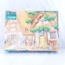 Disney Snow White and the Seven Dwarfs 63 Piece Floor Puzzle Golden Complete