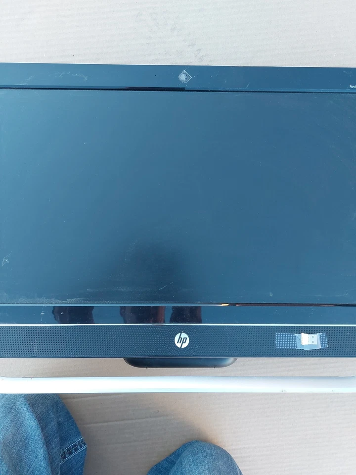 HP ALL IN ONE DESKTOP COMPUTER WINDOWS. 10 - Image 4 of 4