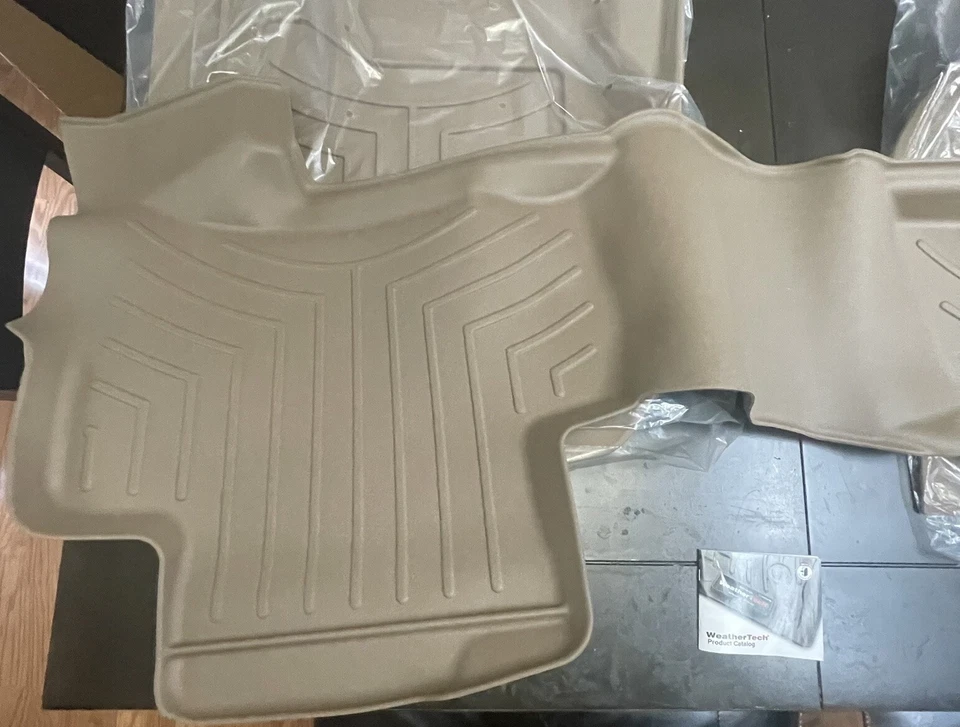 Alfombrillas WeatherTech FloorLiner para Chevy Tahoe/GMC Yukon - 2015-2020 tostadas Foto 3 de 4