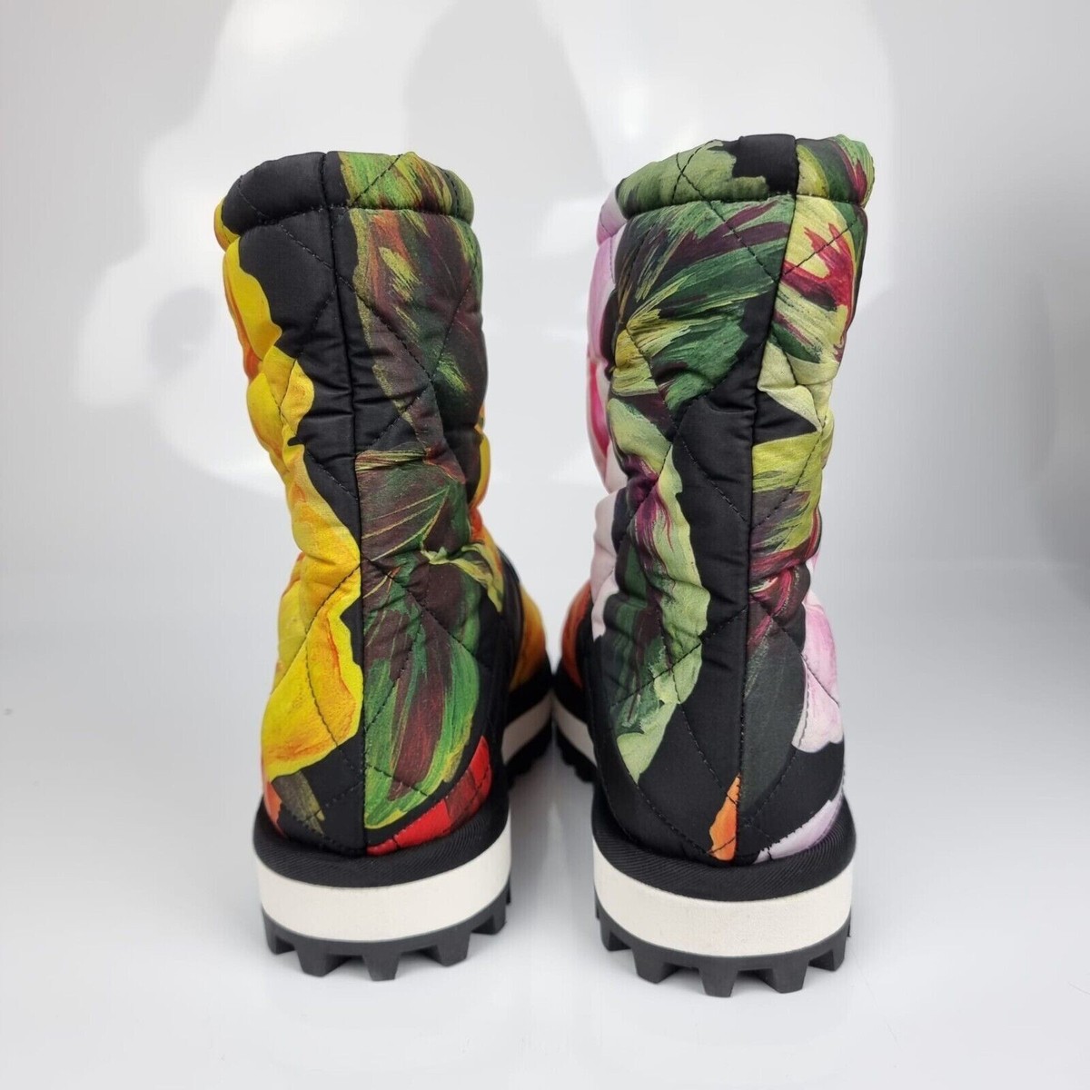 DOLCE&GABBANA Multicolor Floral Snow Boots New Size 36 US 6 DOLCE&GABBANA Multicolor Floral Snow Boots New Size 36 US 6