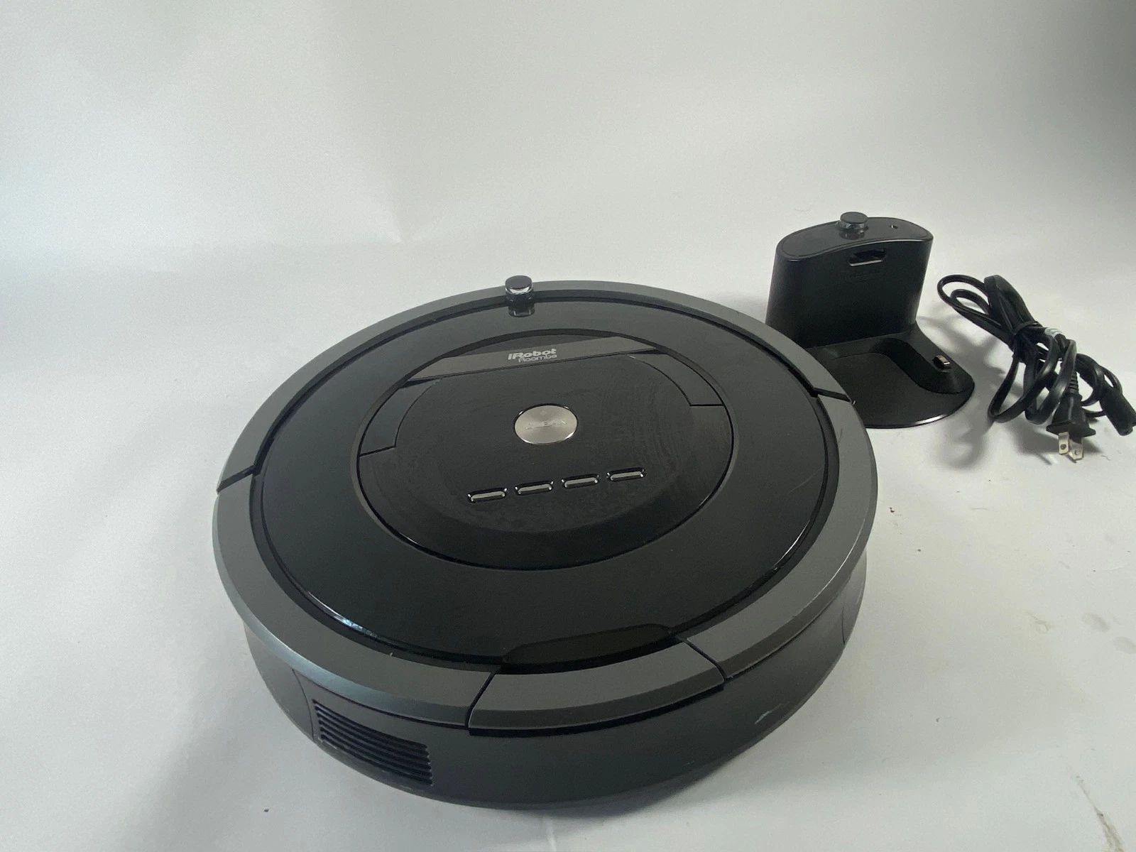 iRobot Roomba 880 Vacuum Cleaner – Black – Tested Working – Auto Floor Clean