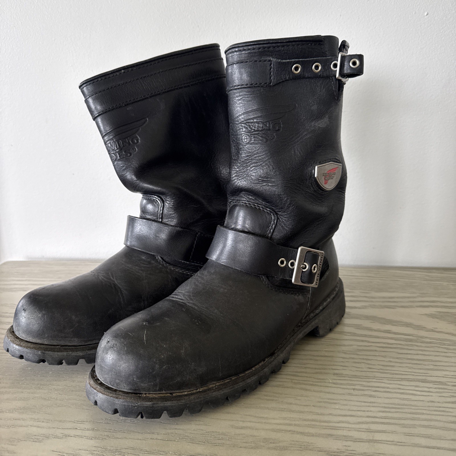Red Wing Black Leather Engineer Motorcycle Boots Men's Size 8.5Vibram