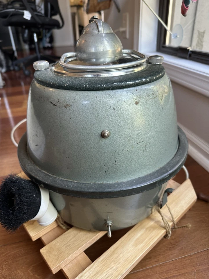 Aspiradora Eureka Vintage Modelo 800 Foto 2 de 4