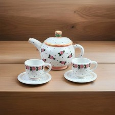 1999 Mary Engelbreit Child Tea Set -Tea Pot and 2 Cup  Saucer Set Pink Roses