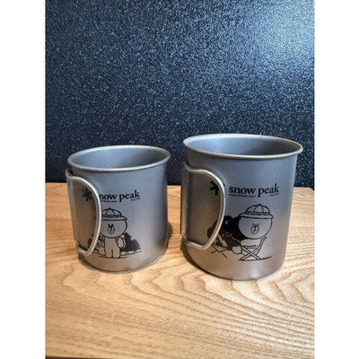 Snow Peak LINEFRIENDS Collaboration Titanium Mug 450 & 300 Snow Peak LINEFRIENDS Collaboration Titanium Mug 450 & 300