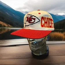 VINTAGE 90'S Apex One Kansas CIty Chiefs NFL BIG LOGO SPELLOUT SNAPBACK HAT RARE