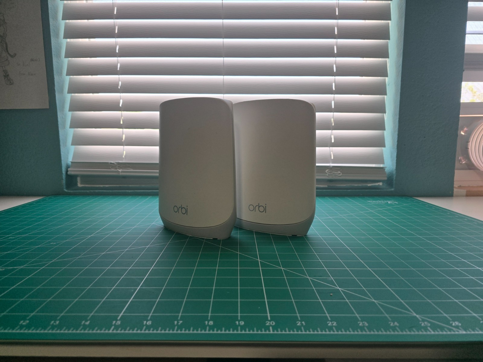 NETGEAR RBK852 6000 Mbps 4 Port Tri-band Mesh WiFi System (R