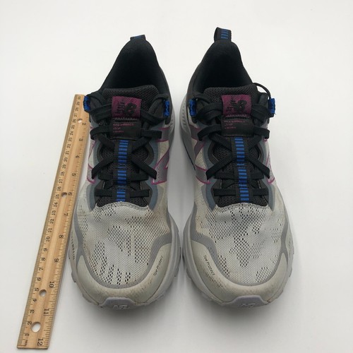 Scarpe da ginnastica New Balance Nitrel V4 da donna taglia 10 in alluminio chiaro Poisonberry - Foto 16 di 21