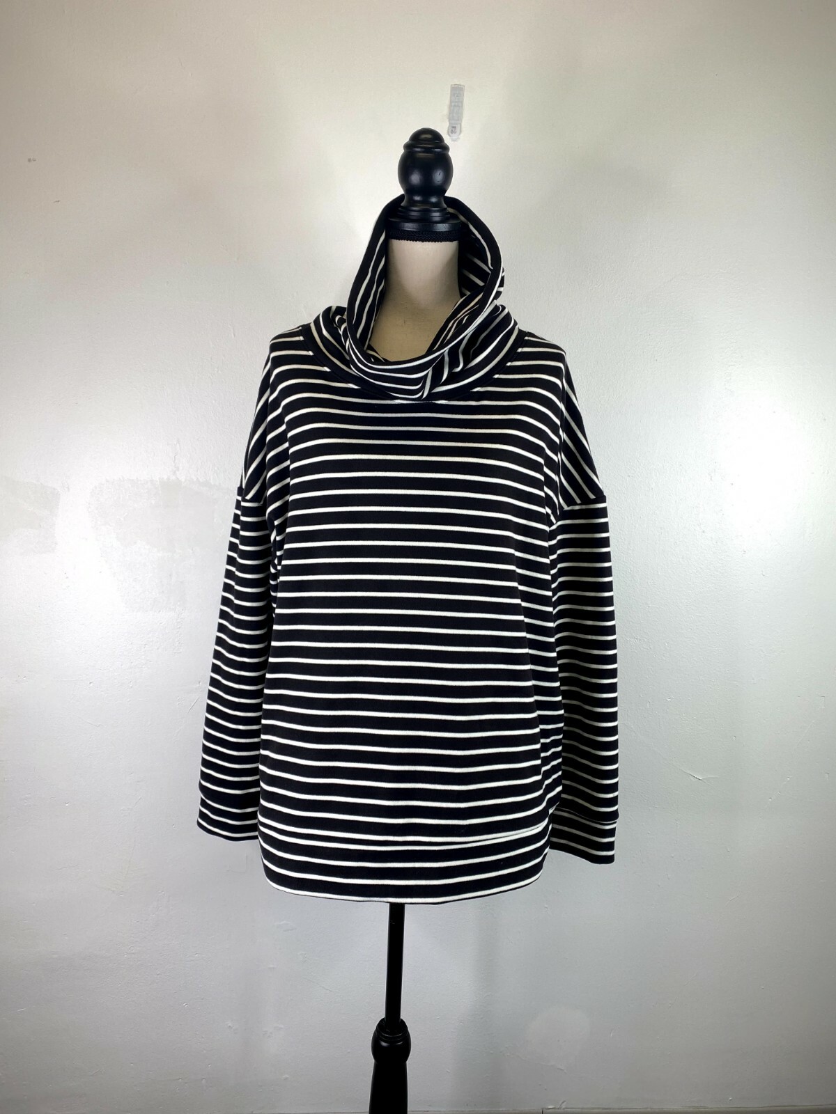 time and tru women's plush sweatshirt