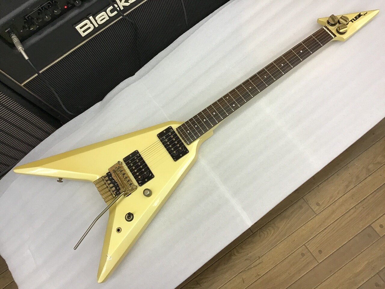 Greco TUSK GTV-55 グレコ ヴィンテージ変形ギター 希少品 TUSK GRECO GTV-55 V Type グレコ タスク 日本製 ビンテージ