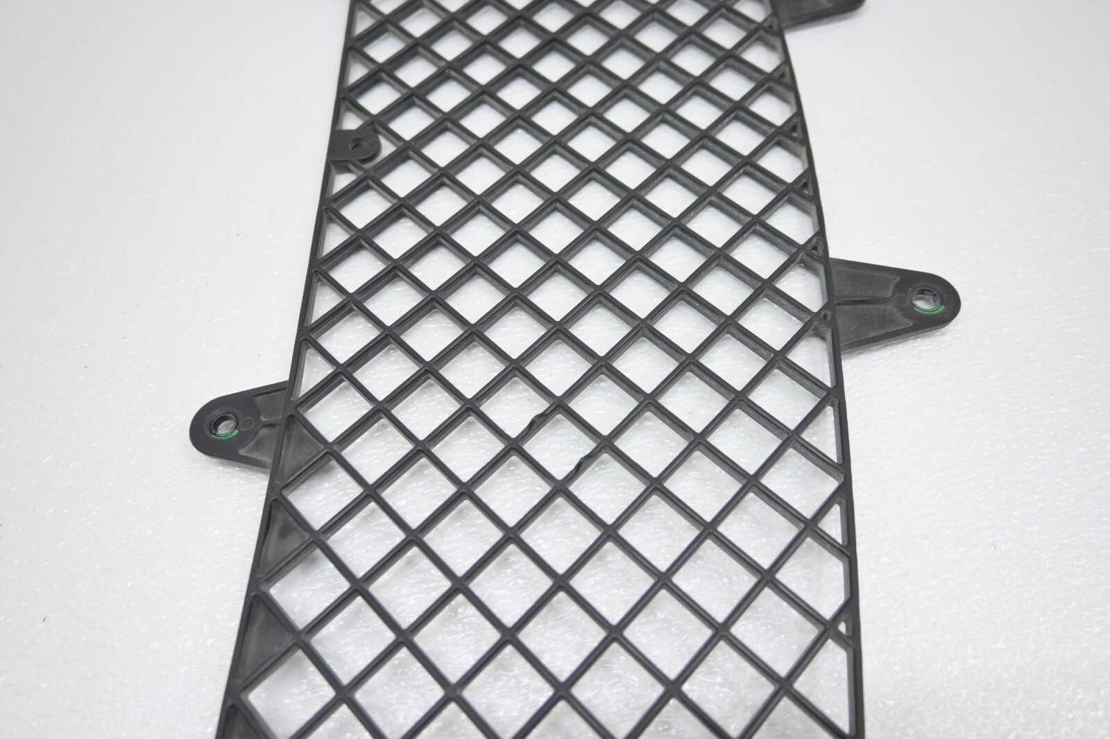 ⭐ 14-20 Maserati Ghibli S Front Bumper Radiator Mesh Grille Insert Molding Oem