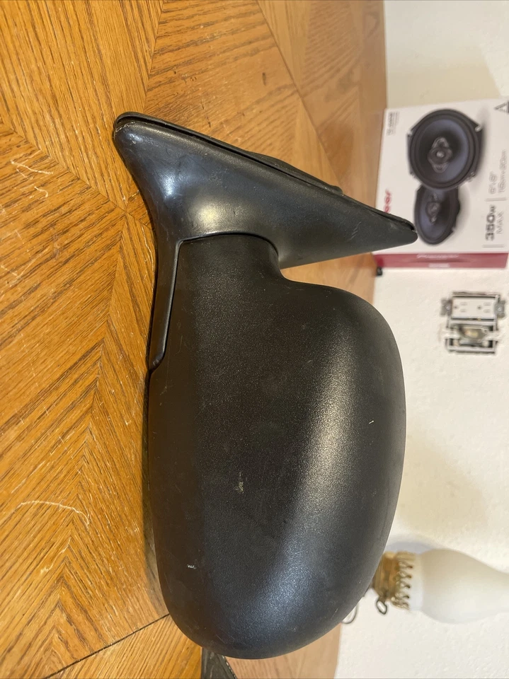 Espejo retrovisor izquierdo hyundai elantra 1997 Foto 2 de 3