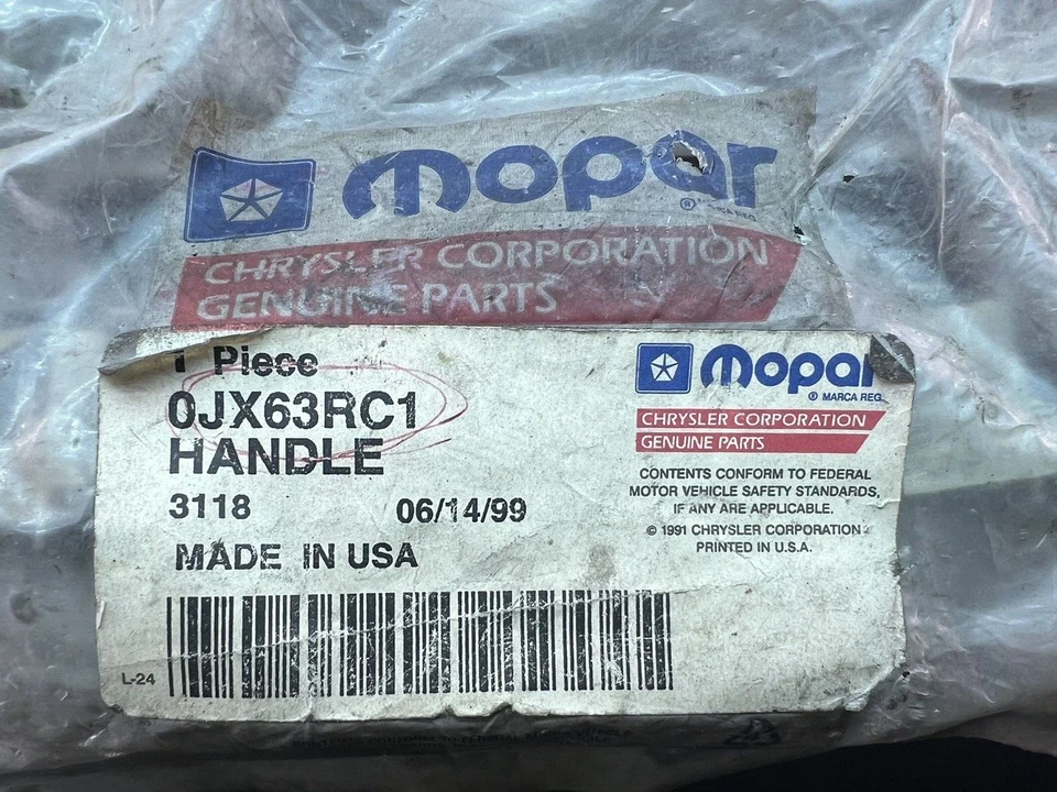 Manija interior Mopar 0JX63RC1 Foto 3 de 3
