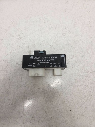 Skoda Fabia Mk2 (5J) 2009 Benzin Vorne Relais Kühlerlüfter 1J0919506M SAD43948