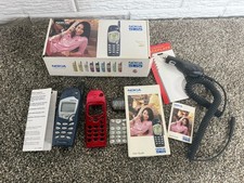 Nokia 5165 Cell Phone US Cellular Vintage Collector Charger Box Manuals Complete