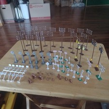 ho train phone pole railroad street sign animal lot