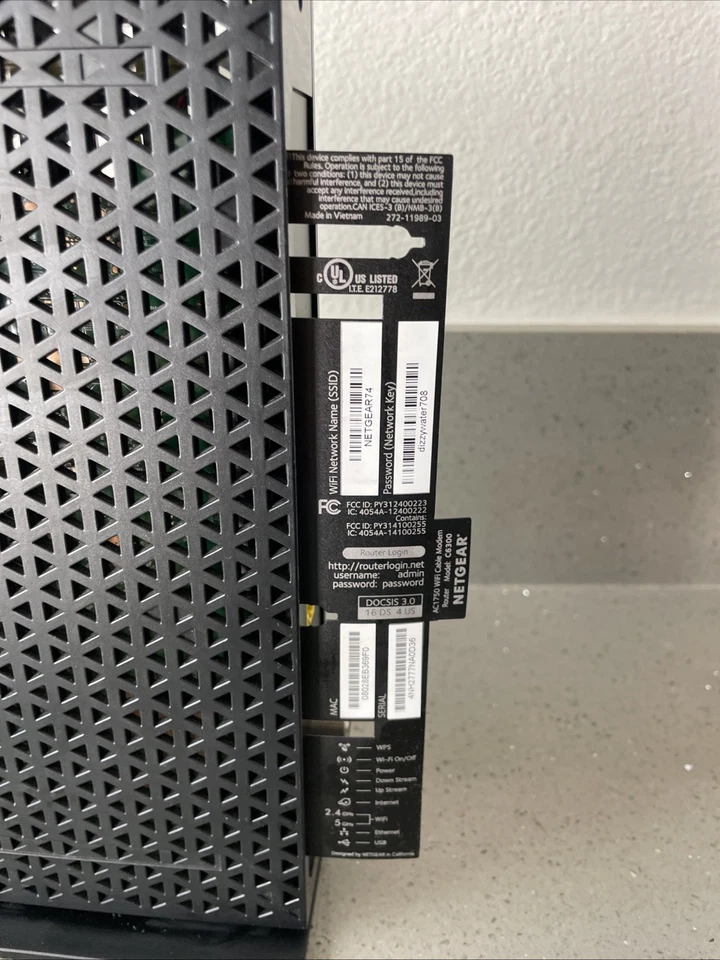 XFINITY/COMCAST Netgear C6300 AC1750 WiFi Dual Band Cable Modem Gigabit Router - Image 3 of 4