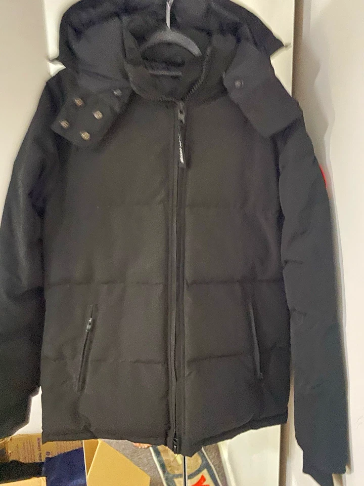 Wyndham Goose Parka Men's M Regular Black Hooded Down Short Parka, photo 1 of 5