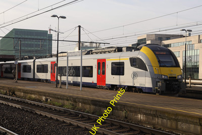 Foto SNCB Belgische Eisenbahn 6x4 Baureihe 08 EMU 08594 bei Antwerpen Berchem um 2023