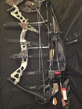 Diamond Archery Infinite Edge Pro Right Handed Hunting Bow - Mossy Oak Country