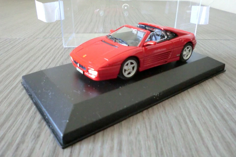 FERRARI 348 TS 1989-  MODELLO BANG SCALA 1/43 - CON BOX TRASPARENTE - Immagine 3 di 4