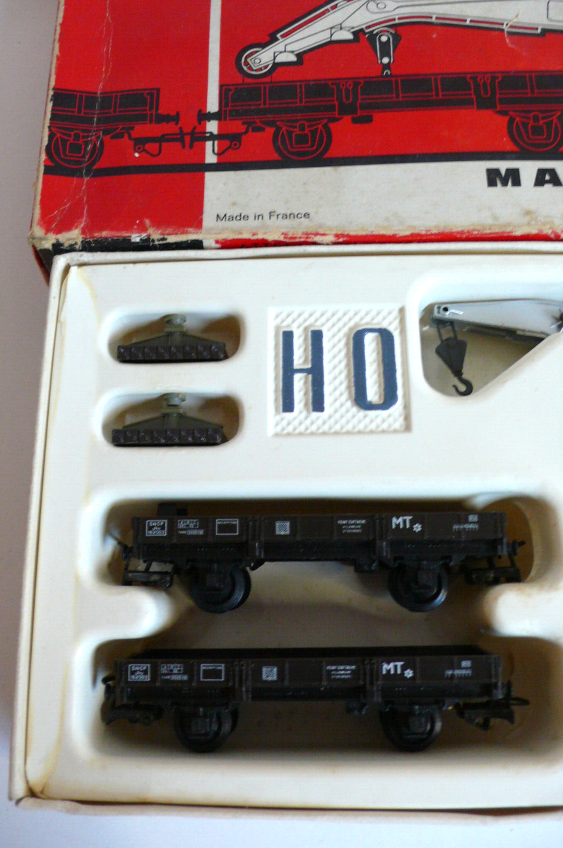 La grue lourde sur rail Cockerill 85 t en miniature de Jouef au H0