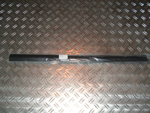 NEU VW Touareg Keder Dichtung für den Kühler 7L0121345