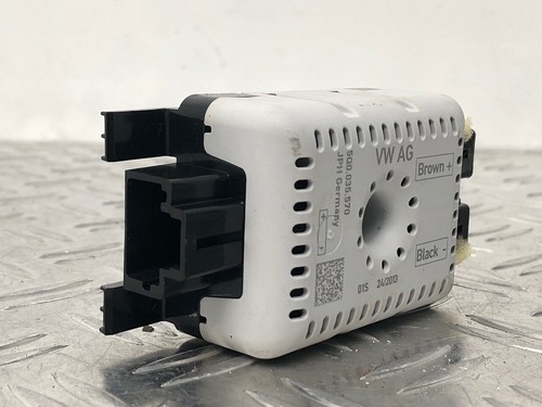 Radio Antennenverstärker Steuergerät Heckklappe VW Golf VII 5Q0035570