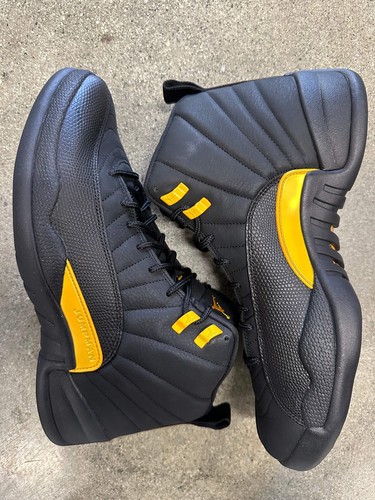AIR JORDAN 12 BLACK TAXI - SIZE 13 (WORN)