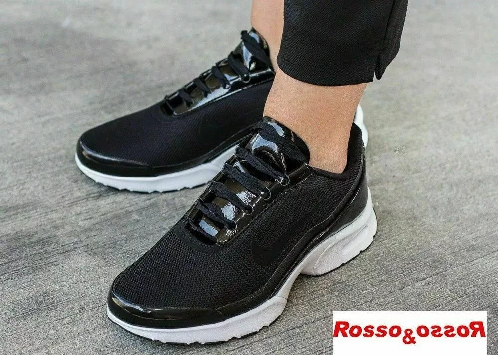 Nike nere hotsell da donna