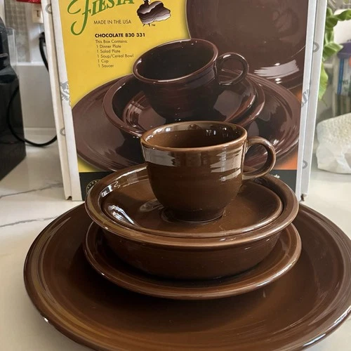 Fiesta Chocolate Brown Five-Piece Ceramic Dinner Set Plate Bowl Cup Saucer