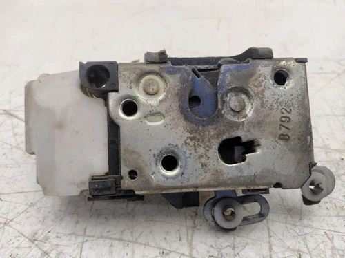 B792 Cerradura Puerta Delantera Derecha para ALFA ROMEO GT (125) * 2004 2421956 - Imagen 2 de 8