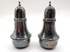 International Silver Company Silver Plated Salt Pepper Shakers Medieval AN36