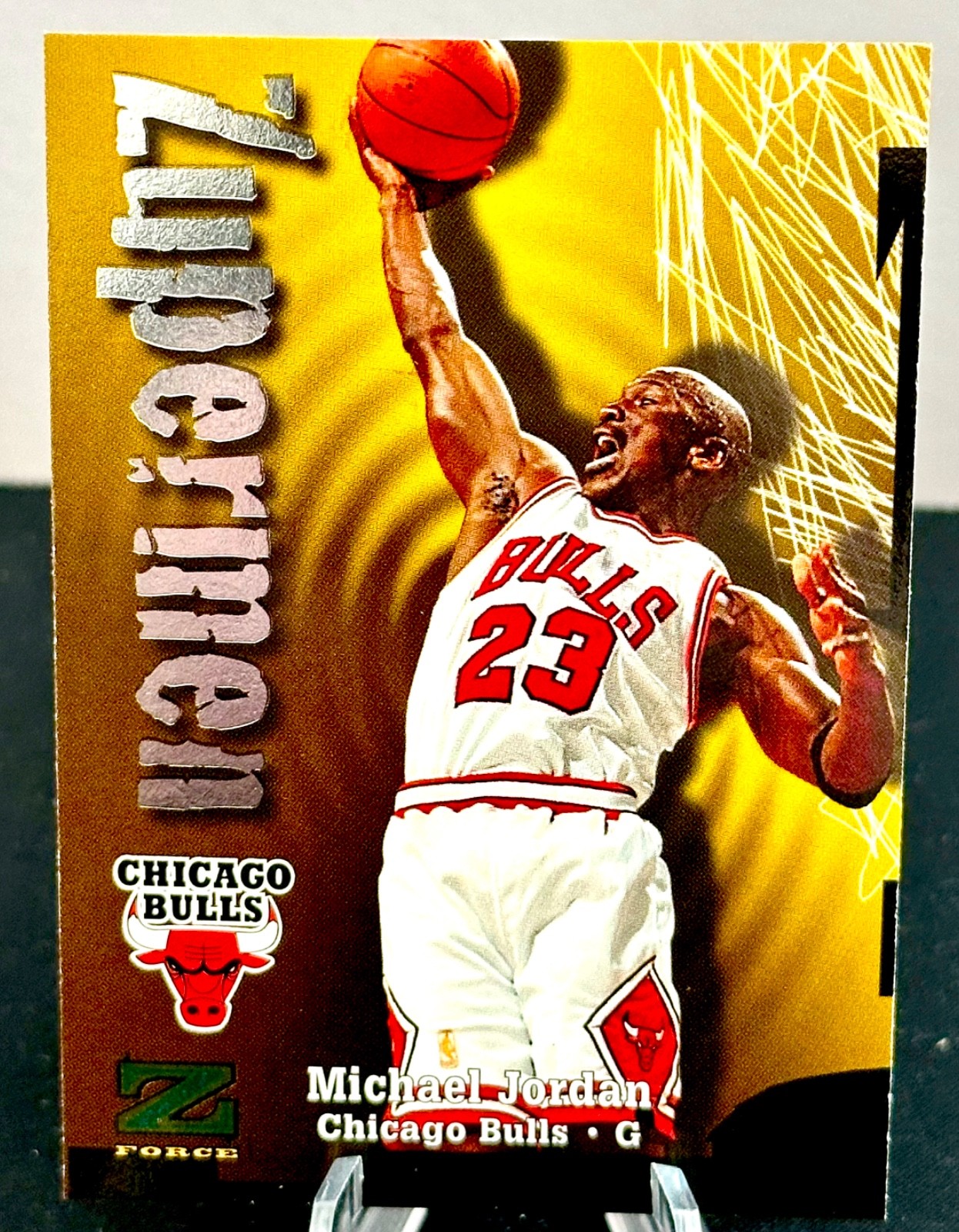 MICHAEL JORDAN (HOF) 1997-98 SKYBOX Z-FORCE NM/MT CARD #190 LEGEND-LOOK!